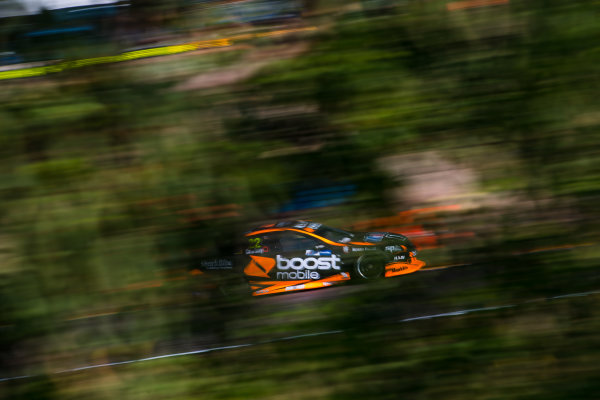 2017 Supercars Championship Round 6. 
Darwin Triple Crown, Hidden Valley Raceway, Northern Territory, Australia.
Friday June 16th to Sunday June 18th 2017.
James Courtney drives the #22 Mobil 1 HSV Racing Holden Commodore VF.
World Copyright: Daniel Kalisz/LAT Images
Ref: Digital Image 160617_VASCR6_DKIMG_2026.JPG