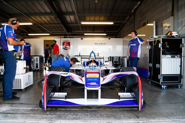 FIA Formula E Season 3 Testing - Day Two.
Donington Park Racecourse, Derby, United Kingdom.
Antonio Felix da Costa, MS Amlin Andretti, in cockpit.
Wednesday 24 August 2016.
Photo: Adam Warner / LAT / FE.
ref: Digital Image _14P2768
FIA Formula E Season 3 Testing - Day Two.
Donington Park Racecourse, Derby, United Kingdom.
Antonio Felix da Costa, MS Amlin Andretti, in cockpit.
Wednesday 24 August 2016.
Photo: Adam Warner / LAT / FE.
ref: Digital Image _14P2768