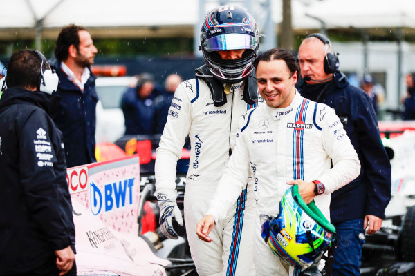 Autodromo Nazionale di Monza, Italy.
Saturday 02 September 2017.
Lance Stroll, Williams Martini Racing, and Felipe Massa, Williams Martini Racing, in Parc Ferme after Qualifying.
World Copyright: Zak Mauger/LAT Images 
ref: Digital Image _56I7617