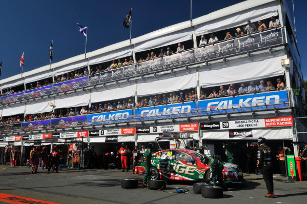 Gold Coast 600, Surfers Paradise, Queensland, Australia. 22nd - 24th October 2010.
Car 51,Castrol Racing,Commodore VE,Greg Murphy,Holden,PMM,Paul Morris Motorsport,Supercars,V8 Supercar,Yvann Muller,endurance,enduro.
World Copyright: Mark Horsburgh/LAT Photographic.
Ref: 51-PMM-EV11-10-29150A. Gold Coast 600, Surfers Paradise, Queensland, Australia. 22nd - 24th October 2010.
Car 51,Castrol Racing,Commodore VE,Greg Murphy,Holden,PMM,Paul Morris Motorsport,Supercars,V8 Supercar,Yvann Muller,endurance,enduro.
World Copyright: Mark Horsburgh/LAT Photographic.
Ref: 51-PMM-EV11-10-29150A.