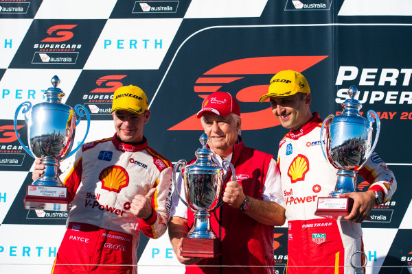 2017 Supercars Championship Round 4. 
Perth SuperSprint, Barbagallo Raceway, Western Australia, Australia.
Friday May 5th to Sunday May 7th 2017.
Scott McLaughlin driver of the #17 Shell V-Power Racing Team Ford Falcon FGX, Roger Penske team owner of DJR Team Penske, Scott Pye driver of the #2 Mobil 1 HSV Racing Holden Commodore VF.
World Copyright: Daniel Kalisz/LAT Images
Ref: Digital Image 060517_VASCR4_DKIMG_3966.JPG