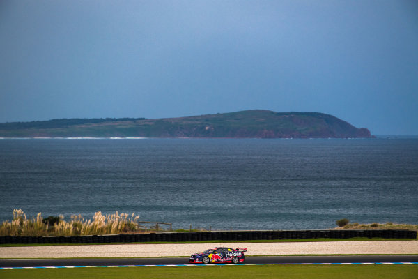 2017 Supercars Championship Round 3. 
Phillip Island 500, Phillip Island, Victoria, Australia.
Friday 21st April to Sunday 23rd April 2017.
Jamie Whincup drives the #88 Red Bull Holden Racing Team Holden Commodore VF.
World Copyright: Daniel Kalisz/LAT Images
Ref: Digital Image 210417_VASCR3_DKIMG_1523.JPG