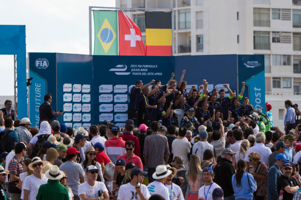 2015/2016 FIA Formula E Championship.
Punta del Este ePrix, Punta del Este, Uruguay.
Saturday 19 December 2015.
Sebastien Buemi (SUI), Renault e.Dams Z.E.15 and the e.Dams Renault team on the podium.
Photo: Zak Mauger/LAT/Formula E
ref: Digital Image _L0U9099 2015/2016 FIA Formula E Championship.
Punta del Este ePrix, Punta del Este, Uruguay.
Saturday 19 December 2015.
Sebastien Buemi (SUI), Renault e.Dams Z.E.15 and the e.Dams Renault team on the podium.
Photo: Zak Mauger/LAT/Formula E
ref: Digital Image _L0U9099