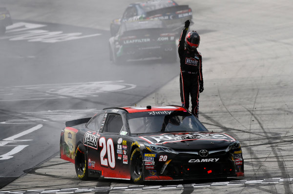 NASCAR Xfinity Series
Fitzgerald Glider Kits 300
Bristol Motor Speedway, Bristol, TN USA
Saturday 22 April 2017
Erik Jones, Reser's American Classic Toyota Camry celebrates his win with a burnout
World Copyright: Nigel Kinrade
LAT Images
ref: Digital Image 17BRI1nk07002