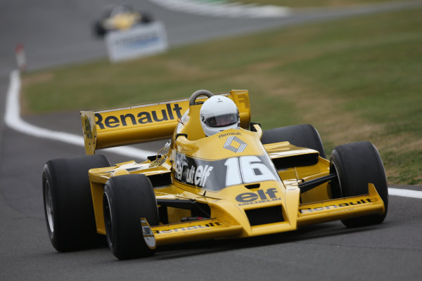 Silverstone, Northamptonshire, UK.
Saturday 15 July 2017.
A Rene Arnoux raced Renault RS01 is driven in a parade celebrating 40 years since the Renault team first entered a Formula 1 Grand Prix.
World Copyright: Dom Romney/LAT Images
ref: Digital Image 11DXA6999 Silverstone, Northamptonshire, UK.
Saturday 15 July 2017.
A Rene Arnoux raced Renault RS01 is driven in a parade celebrating 40 years since the Renault team first entered a Formula 1 Grand Prix.
World Copyright: Dom Romney/LAT Images
ref: Digital Image 11DXA6999
