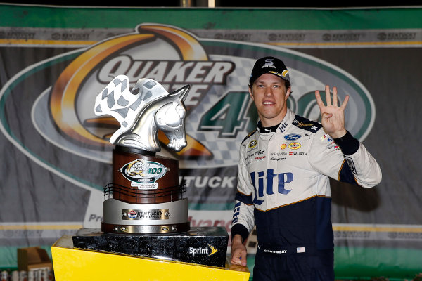 7-9 July, 2016, Sparta, Kentucky USA
Brad Keselowski celebrates in victory lane
©2016, Russell LaBounty
LAT Photo USA 7-9 July, 2016, Sparta, Kentucky USA
Brad Keselowski celebrates in victory lane
©2016, Russell LaBounty
LAT Photo USA