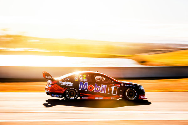 2017 Supercars Championship Round 9. 
Sydney SuperSprint, Sydney Motorsport Park, Eastern Creek, Australia.
Friday 18th August to Sunday 20th August 2017.
Scott Pye, Walkinshaw Racing. 
World Copyright: Daniel Kalisz/LAT Images
Ref: Digital Image 180817_VASCR9_DKIMG_1913.jpg