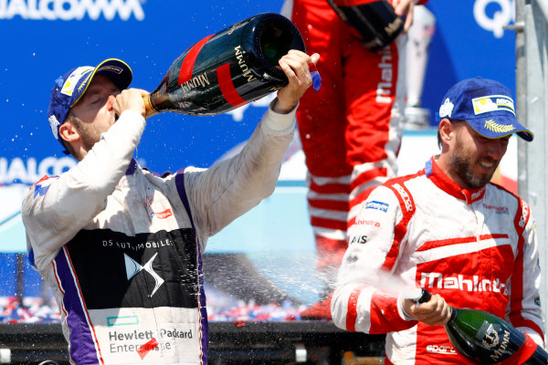 2016/2017 FIA Formula E Championship.
Round 10 - New York City ePrix, Brooklyn, New York, USA.
Sunday 16 July 2017.
Sam Bird (GBR), DS Virgin Racing, Spark-Citroen, Virgin DSV-02, celebrates on the podium after winning the race.
Photo: Alastair Staley/LAT/Formula E
ref: Digital Image _R3I1780 2016/2017 FIA Formula E Championship.
Round 10 - New York City ePrix, Brooklyn, New York, USA.
Sunday 16 July 2017.
Sam Bird (GBR), DS Virgin Racing, Spark-Citroen, Virgin DSV-02, celebrates on the podium after winning the race.
Photo: Alastair Staley/LAT/Formula E
ref: Digital Image _R3I1780