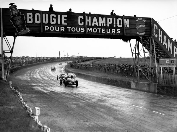 Le Mans, France. 15-16 June 1935.
Gwenda Stewart/Charles Worth (#19 Derby), CT Thomas/M Kenyon (#32 Aston Martin Ulster) and PL Donkin/Douglas Hamilton (#31 Aston Martin Ulster)
World Copyright: LAT Photographic
Ref: Autocar Glass Plate C6534 Le Mans, France. 15-16 June 1935.
Gwenda Stewart/Charles Worth (#19 Derby), CT Thomas/M Kenyon (#32 Aston Martin Ulster) and PL Donkin/Douglas Hamilton (#31 Aston Martin Ulster)
World Copyright: LAT Photographic
Ref: Autocar Glass Plate C6534