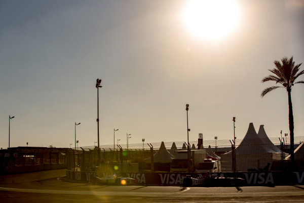 2016/2017 FIA Formula E Championship.
Marrakesh ePrix, Circuit International Automobile Moulay El Hassan, Marrakesh, Morocco.
Saturday 12 November 2016.
Jerome D'Ambrosio (BEL), Dragon Racing, Spark-Penske, Penske 701-EV, leads Loic Duval (FRA), Dragon Racing, Spark-Penske, Penske 701-EV. 
Photo: Zak Mauger/Jaguar Racing
ref: Digital Image _L0U7594