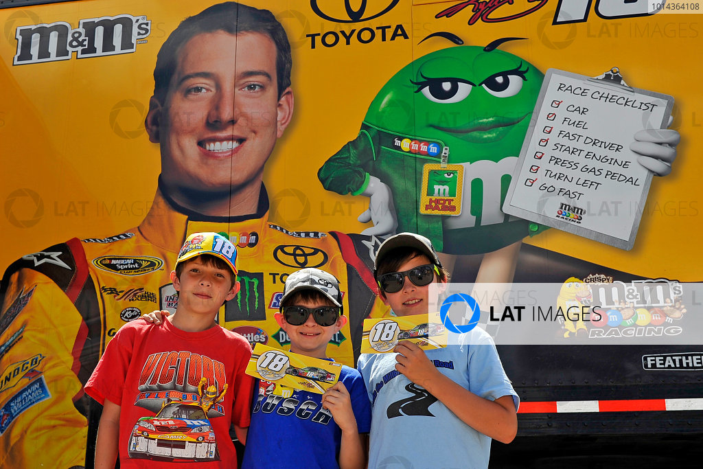 21-24-may-2015-concord-north-carolina-usa-gibbs-race-fans-2015