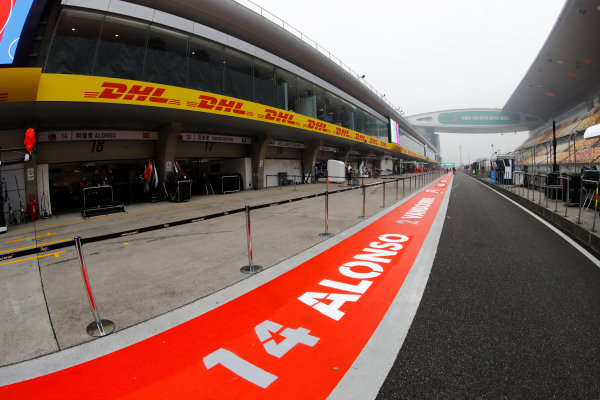 Shanghai International Circuit, Shanghai, China.
Thursday 06 April 2017.
The pit lane in China, including Fernando Alonso branding outside of the McLaren garage.
World Copyright: Steven Tee/LAT Images
ref: Digital Image _R3I1307 Shanghai International Circuit, Shanghai, China.
Thursday 06 April 2017.
The pit lane in China, including Fernando Alonso branding outside of the McLaren garage.
World Copyright: Steven Tee/LAT Images
ref: Digital Image _R3I1307
