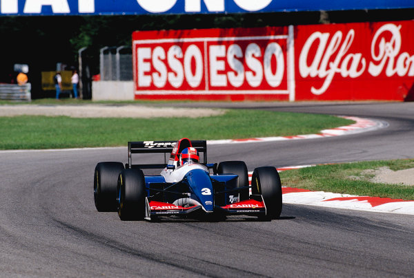 1993 Italian Grand Prix.
Monza, Italy.
10-12 September 1993.
Ukyo Katayama (Tyrrell 021 Yamaha) 14th position.
Ref-93 ITA 22.
World Copyright - LAT Photographic

