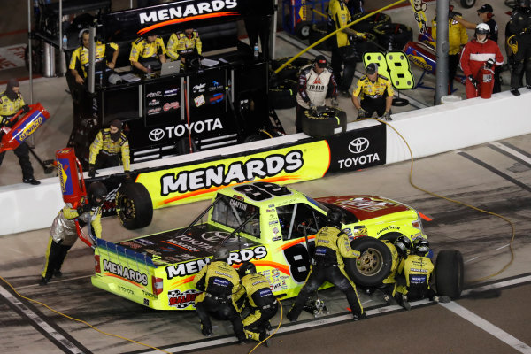 12 November, 2016, Avondale, Arizona, USA
Matt Crafton, pit stop
?2016, Michael L. Levitt
LAT Photo USA 12 November, 2016, Avondale, Arizona, USA
Matt Crafton, pit stop
?2016, Michael L. Levitt
LAT Photo USA