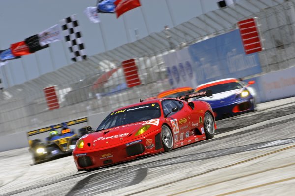 4-5 April 2008, St Petersburg, Florida, USA
The #62 Risi Ferrari races into turn one.
Â©2008 F.Peirce Williams, USA 
LAT Photographic