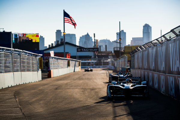 2016/2017 FIA Formula E Championship.
Round 10 - New York City ePrix, Brooklyn, New York, USA.
Sunday 16 July 2017.
Mitch Evans (NZL), Jaguar Racing, Spark-Jaguar, Jaguar I-Type 1.
Photo: Sam Bloxham/LAT/Formula E
ref: Digital Image _J6I4162