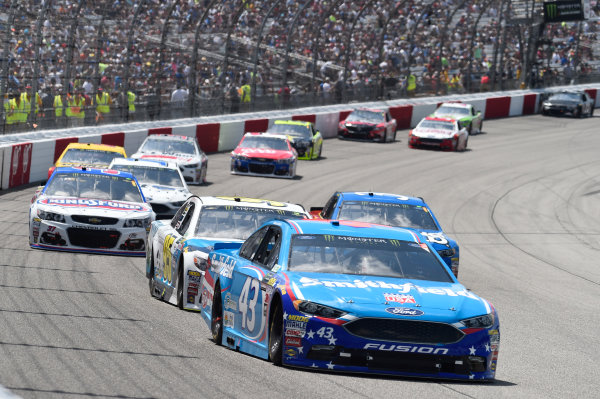 Monster Energy NASCAR Cup Series
Toyota Owners 400
Richmond International Raceway, Richmond, VA USA
Sunday 30 April 2017
Aric Almirola, Richard Petty Motorsports, Smithfield Ford Fusion
World Copyright: John Harrelson / LAT Images Monster Energy NASCAR Cup Series
Toyota Owners 400
Richmond International Raceway, Richmond, VA USA
Sunday 30 April 2017
Aric Almirola, Richard Petty Motorsports, Smithfield Ford Fusion
World Copyright: John Harrelson / LAT Images