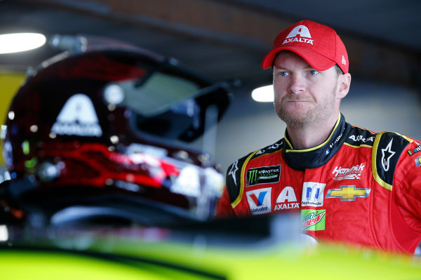 2017 Monster Energy NASCAR Cup Series
STP 500
Martinsville Speedway, Martinsville, VA USA
Friday 31 March 2017
Dale Earnhardt Jr
World Copyright: Matthew T. Thacker/LAT Images
ref: Digital Image 17MART11002 2017 Monster Energy NASCAR Cup Series
STP 500
Martinsville Speedway, Martinsville, VA USA
Friday 31 March 2017
Dale Earnhardt Jr
World Copyright: Matthew T. Thacker/LAT Images
ref: Digital Image 17MART11002