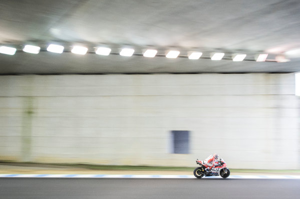2017 MotoGP Championship - Round 15
Motegi, Japan.
Friday 13 October 2017
Andrea Dovizioso, Ducati Team
World Copyright: Gold and Goose / LAT Images
ref: Digital Image 21302
