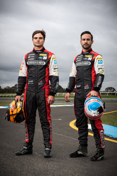 2017 Supercars Championship Round 10.
Sandown 500, Sandown Raceway, Springvale, Victoria, Australia.
Thursday 14th September to Sunday 17th September 2017.
Tim Slade, Brad Jones Racing Holden, Ash Walsh, Brad Jones Racing Holden.
World Copyright: Daniel Kalisz/LAT Images
Ref: Digital Image 140917_VASCR10_DKIMG_0495.jpg 2017 Supercars Championship Round 10.
Sandown 500, Sandown Raceway, Springvale, Victoria, Australia.
Thursday 14th September to Sunday 17th September 2017.
Tim Slade, Brad Jones Racing Holden, Ash Walsh, Brad Jones Racing Holden.
World Copyright: Daniel Kalisz/LAT Images
Ref: Digital Image 140917_VASCR10_DKIMG_0495.jpg